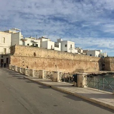 Casa Colibri Monopoli